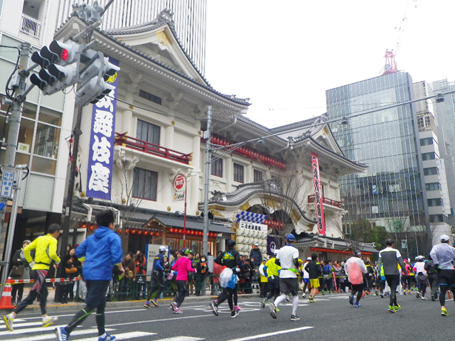 歌舞伎座の正面玄関