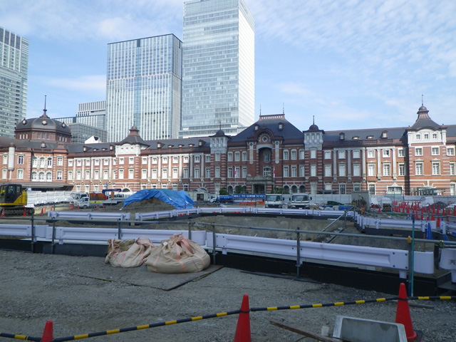 新しくなる丸の内駅前広場